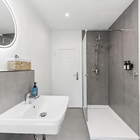 Zentrale Lage & Perfekter Komfort! * Duisburg